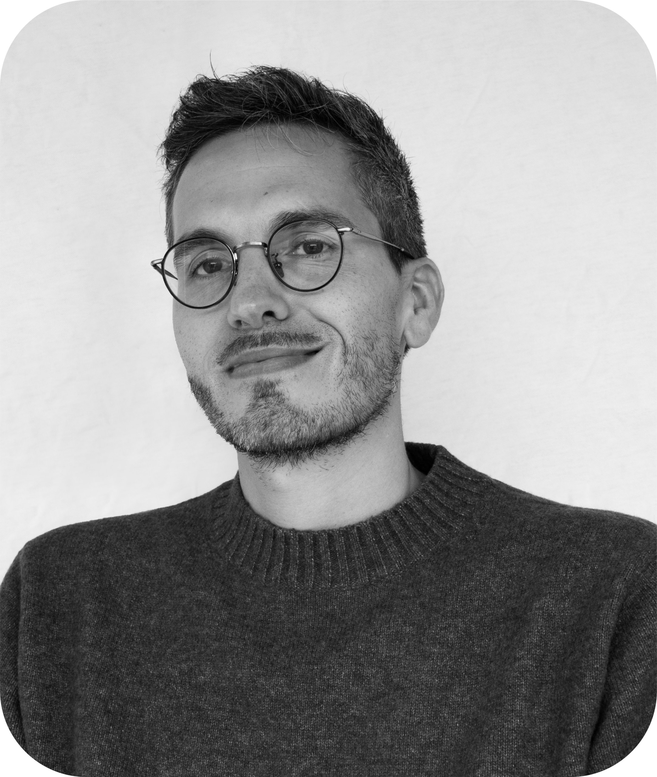 Julien Perret<br />
Responsable communication Artflux